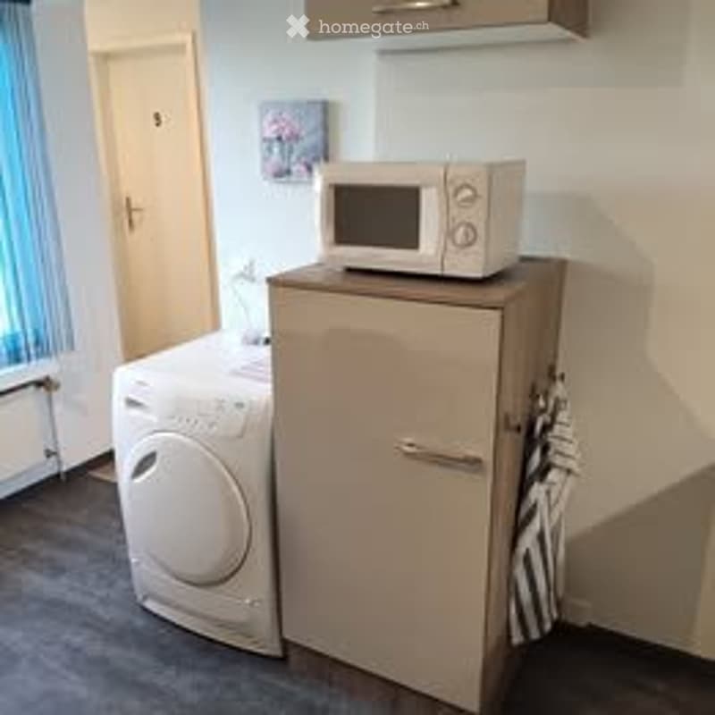 Möbliertes Zimmer (4)