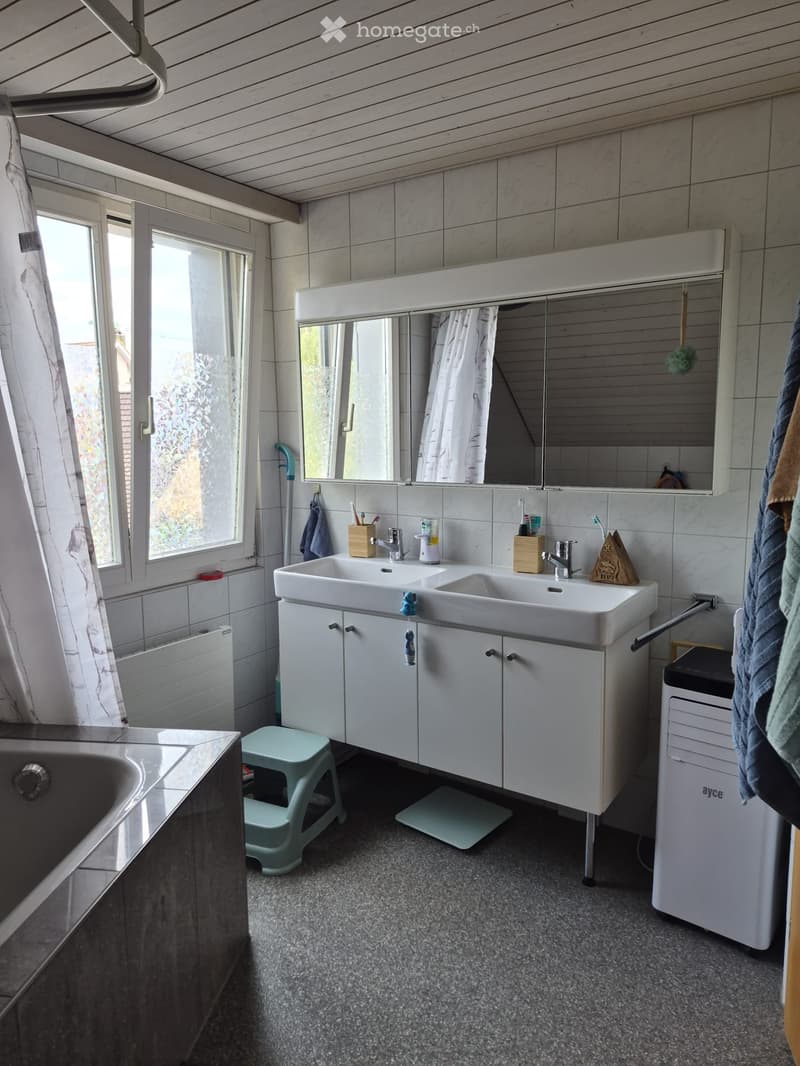 heimelige Altbauwohnung (1)