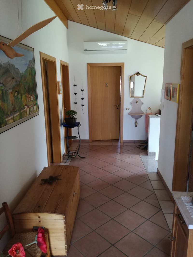 Affittiamo camera ammobiliata a Giubiasco (4)
