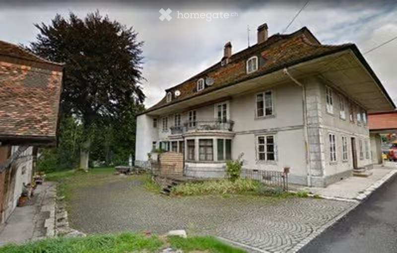 2.5-Zimmer-Altbauwohnung (1)