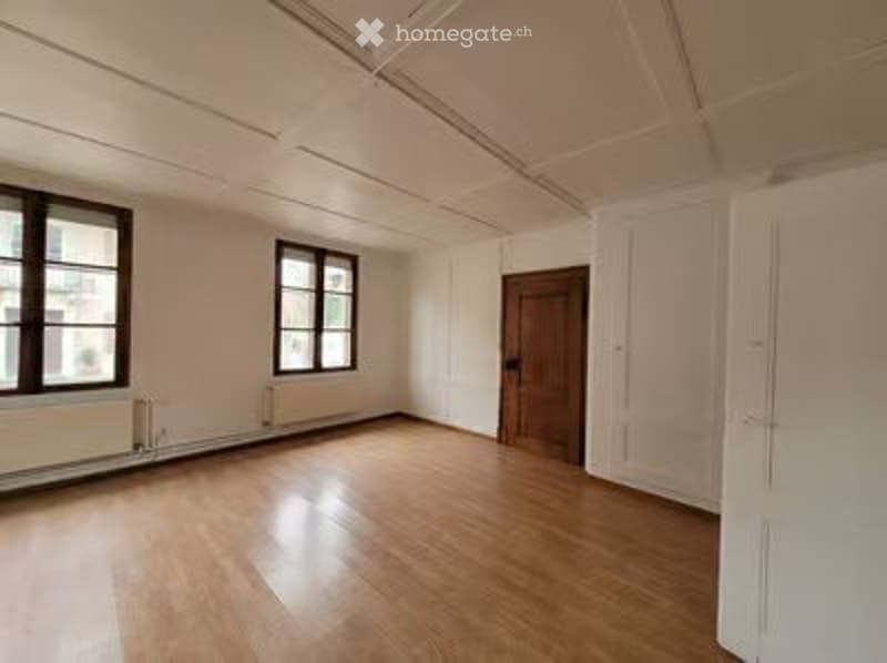2.5-Zimmer-Altbauwohnung (3)
