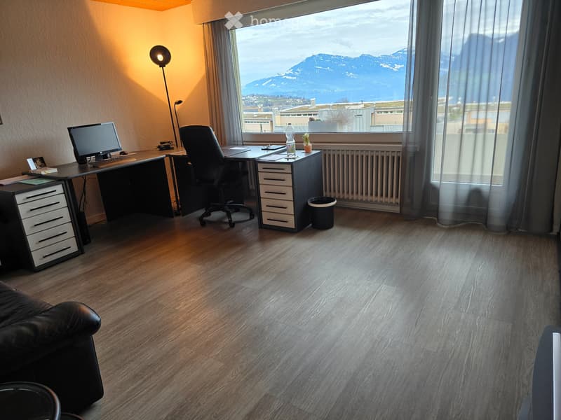 Sonnige 6-Zimmer Wohnung in gepflegtem, ruhigem Haus (4)