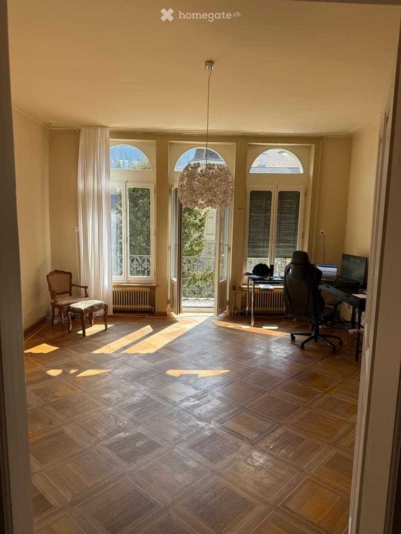 5,5-Zimmer-Wohnung mit 150 m²: Altbaucharme in bester Lage (5)