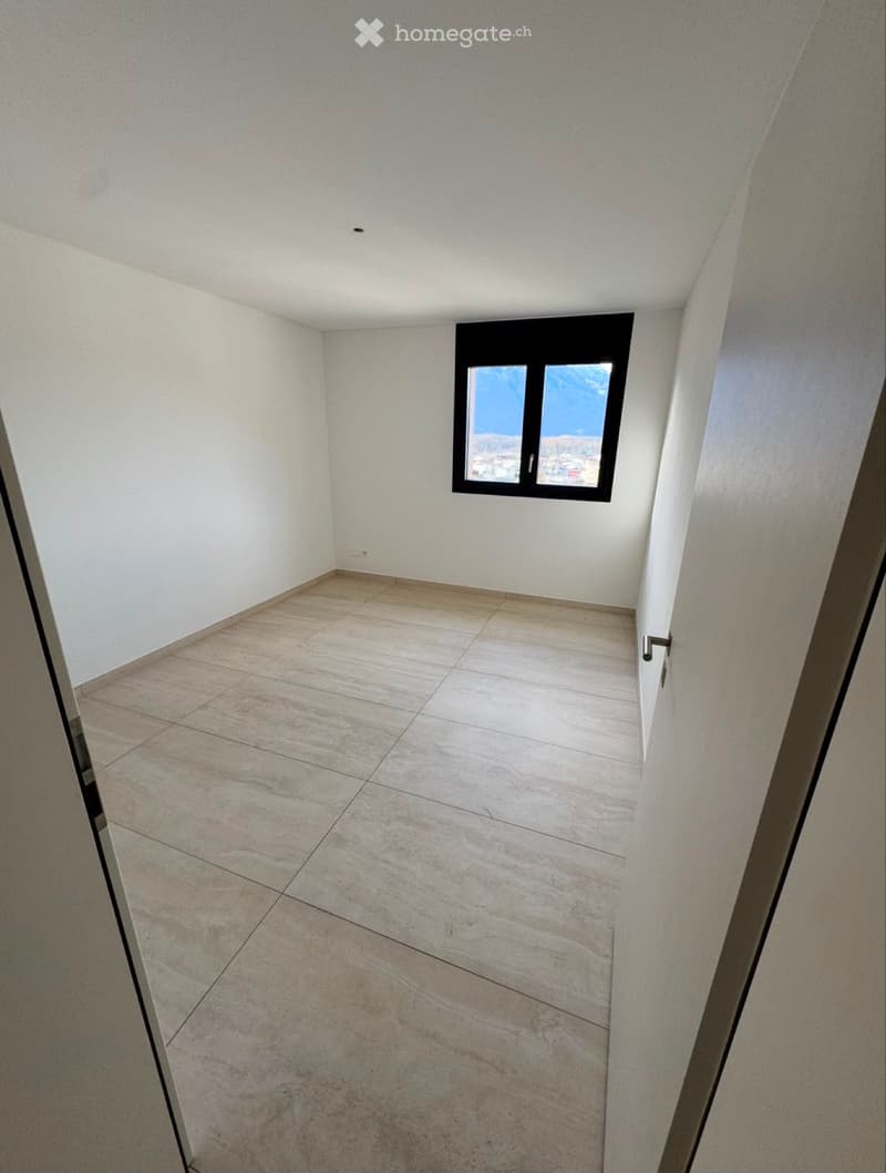 ESCLUSIVO ATTICO 5.5 LOCALI IN PALAZZINA DI SOLE 4 UNITÀ (4)