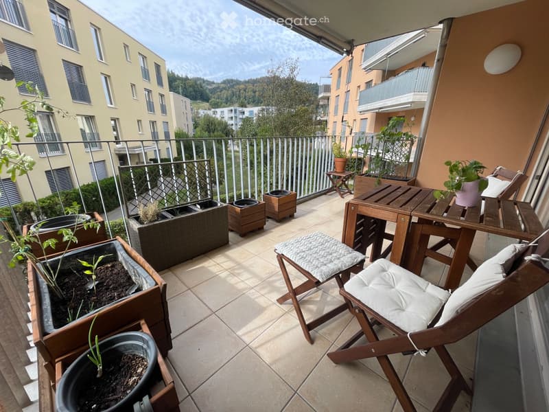 Moderne 2.5-Zimmer-Wohnung in Neuenhof mit Balkon (2)