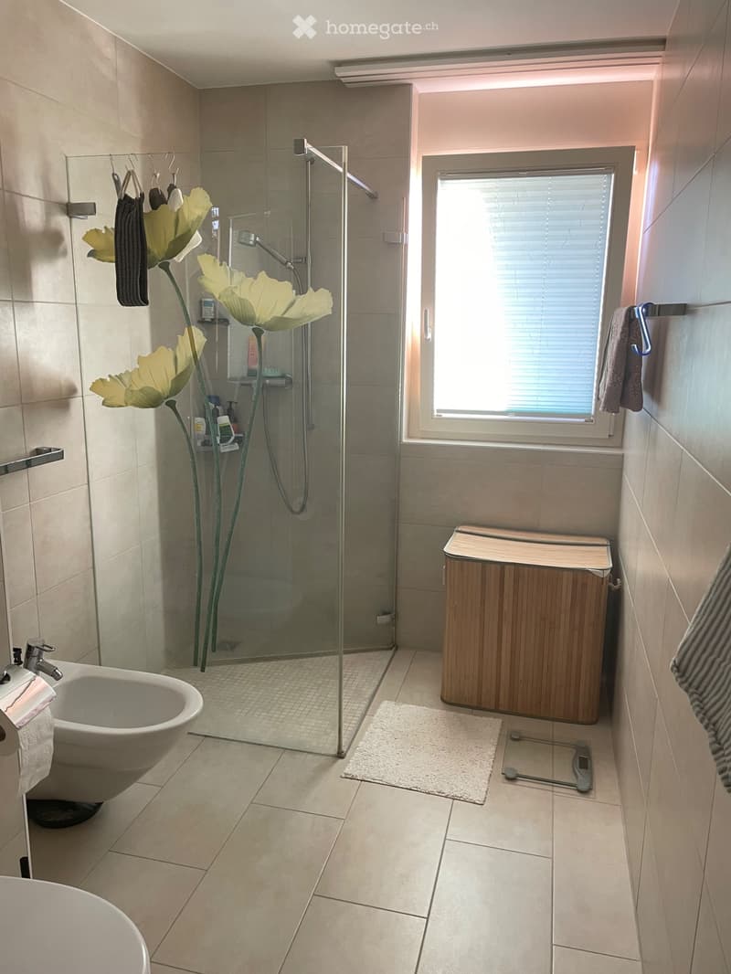 Moderne 2.5-Zimmer-Wohnung in Neuenhof mit Balkon (5)