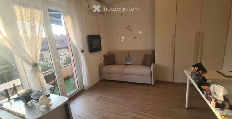 Affittasi 2 locali con garage a 950.- (2)