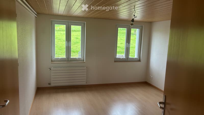Zu vermieten 3.5-Parterre-Wohnung (3)