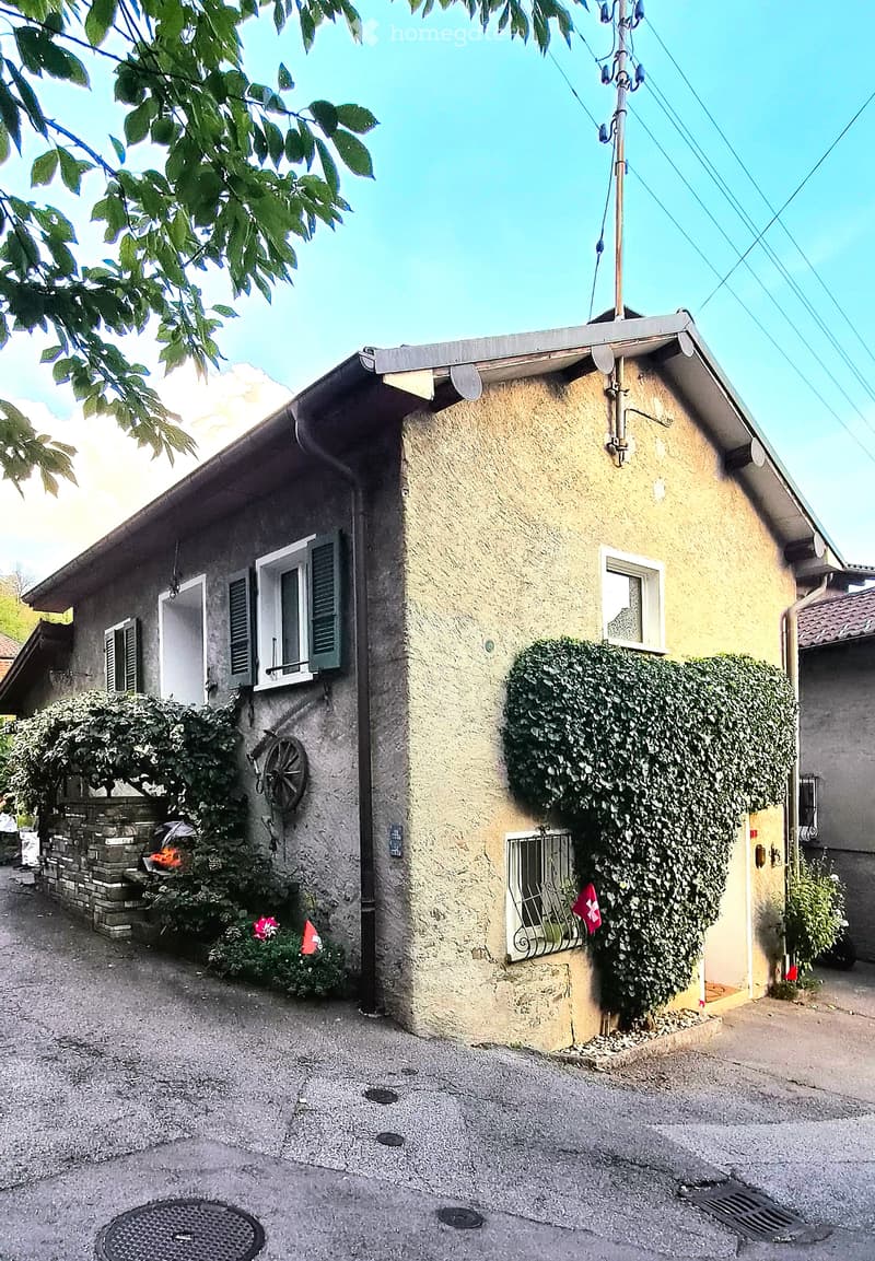 AFFITTASI CARATTERISTICA CASA NEL VECCHIO NUCLEO DI LAMONE (1)