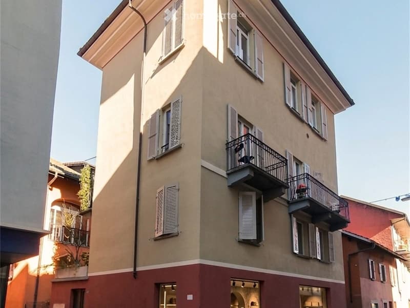 Appartamento al secondo piano, nel nucleo storico di Locarno (2)