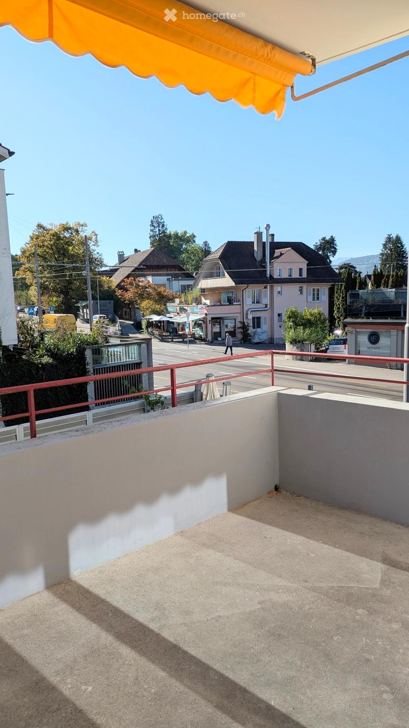 Sonnige, zentrumsnahe 4-Zimmer-Wohnung in Muri (1)