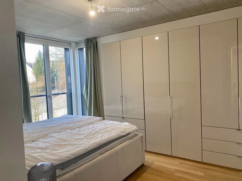 Stilvoll wohnen mit Aussicht: Moderne 4.5-Zimmer-Wohnung (8)