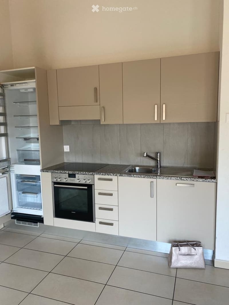 Affittasi bellissimo appartamento (1)