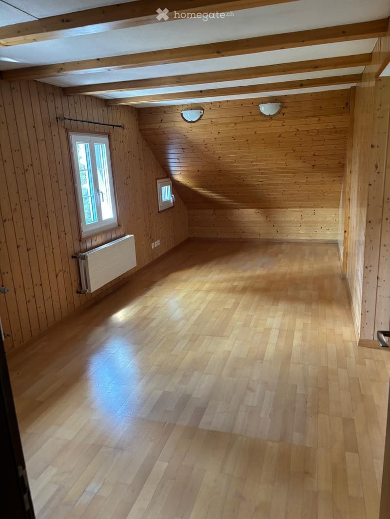 7.5 Zimmer- Altbauwohnung in Schwyz (2)