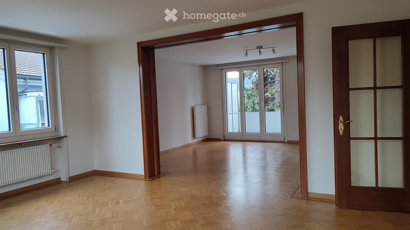 4,5-Zimmer-Whg. an ruhiger Lage, mit vielen Extras (1)