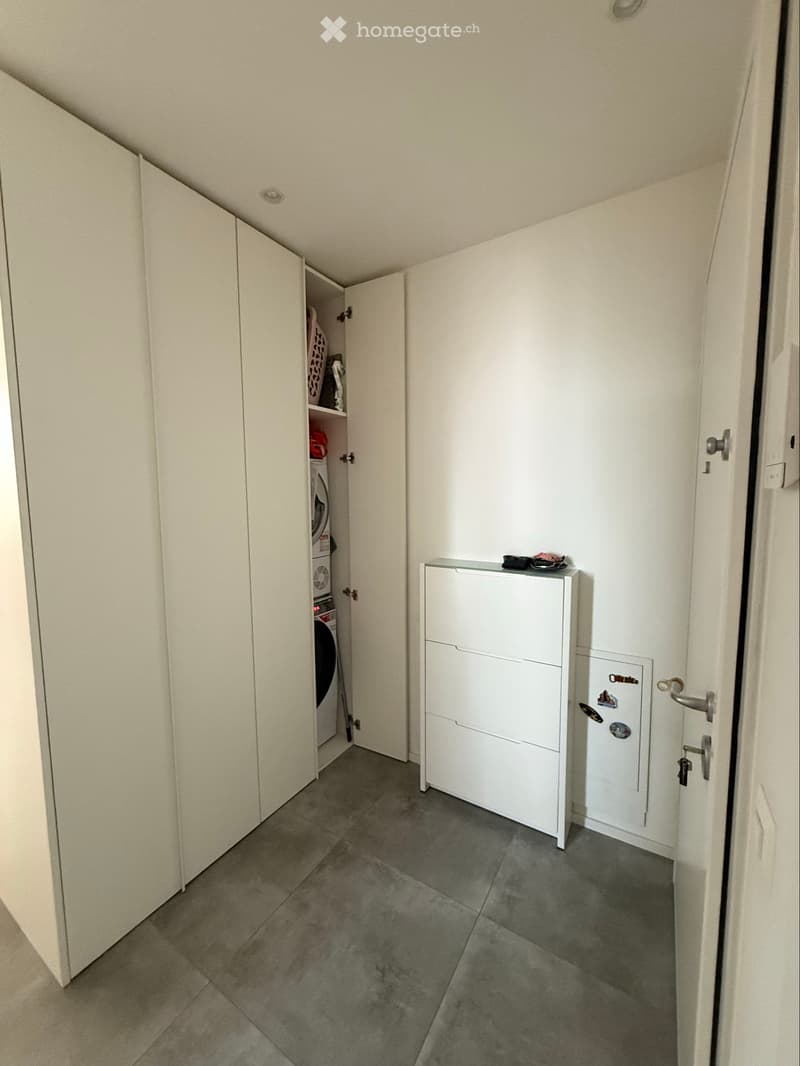 Cercasi subentrante appartamento 2.5 a Vacallo (4)