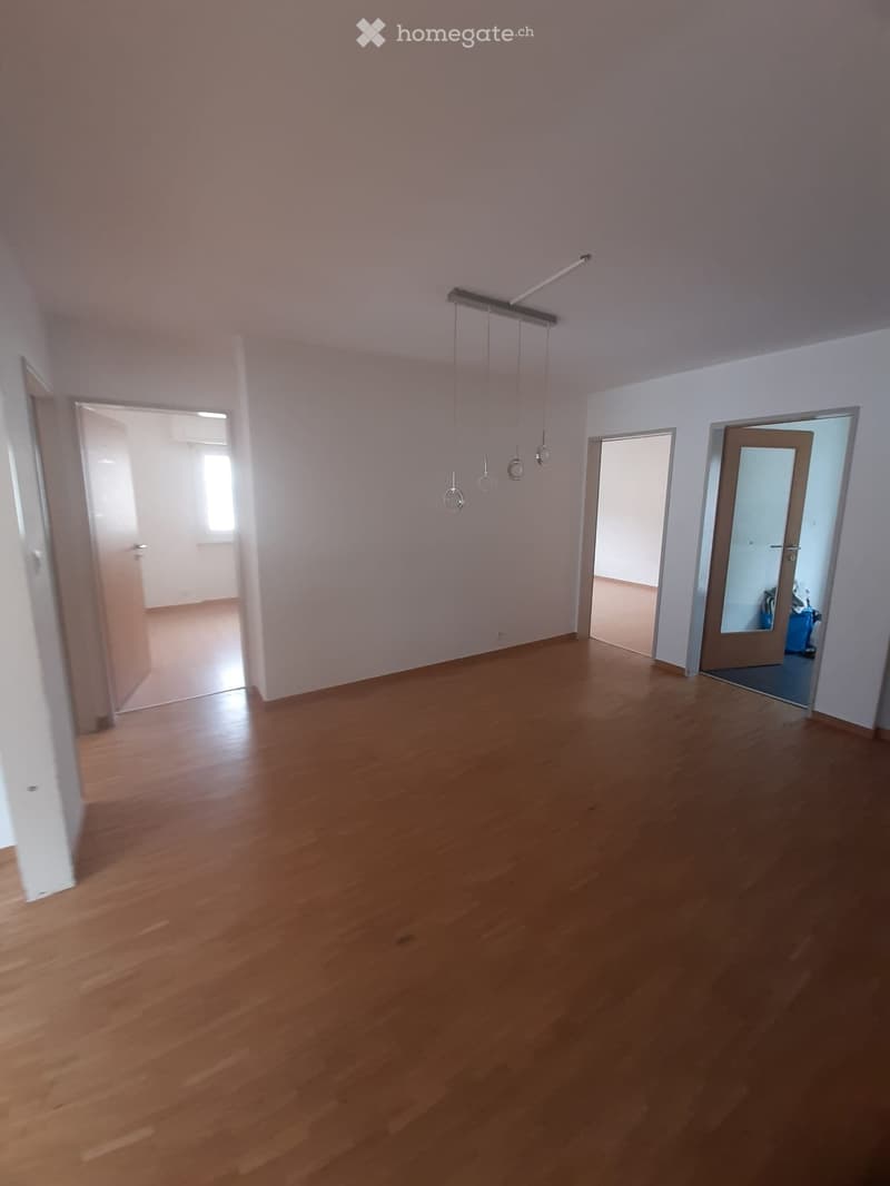 4,5 Zimmer Wohnung zu vermieten in Raron (1)