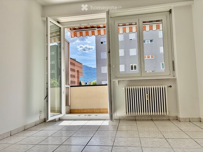 Appt.3½Bellinz. nuovo svincoloA2 , Garage, condom. incl. (5)