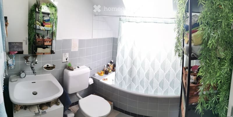 günstige, schöne 4-Zimmer Wohnung mit toller Aussicht (2)