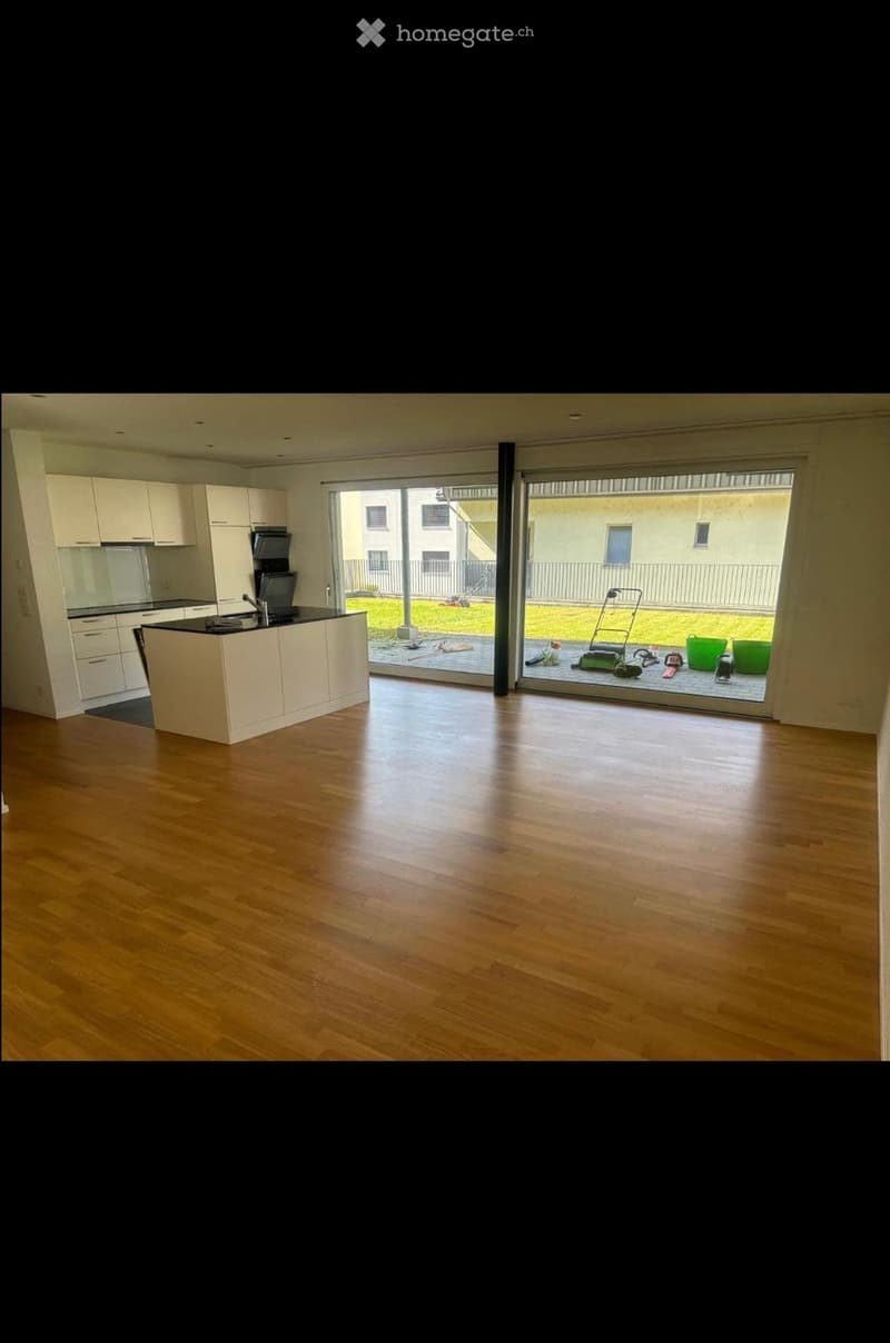 Helle 3.5-Zimmer-EG-Wohnung mit Gartensitzfläche in Wolhusen (2)