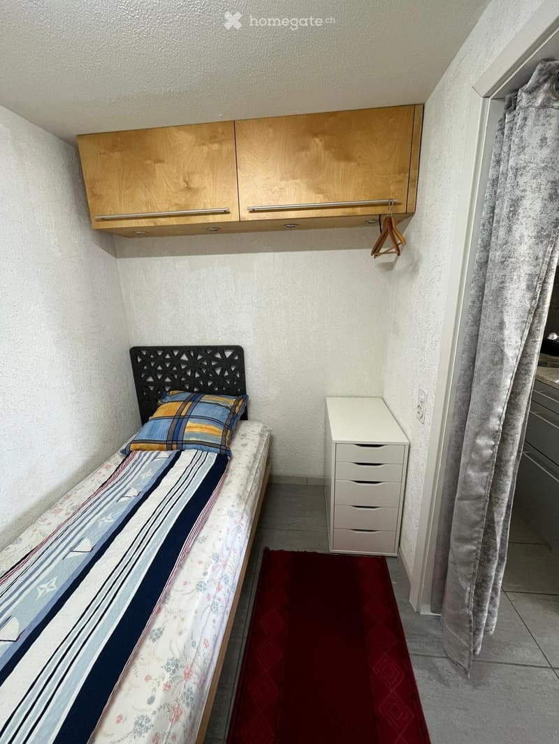 KLEINES STUDIO IN 4553 SUBINGEN ZU VERMIETEN 750.- (5)