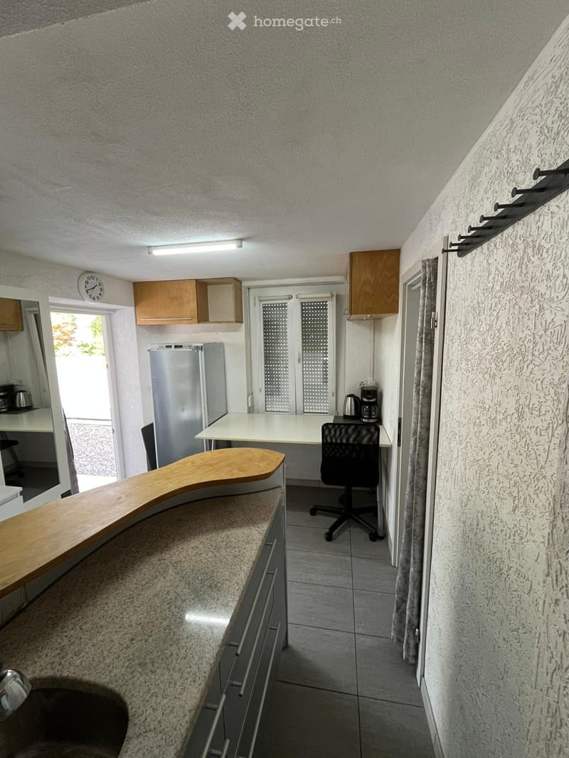 KLEINES STUDIO IN 4553 SUBINGEN ZU VERMIETEN 750.- (2)