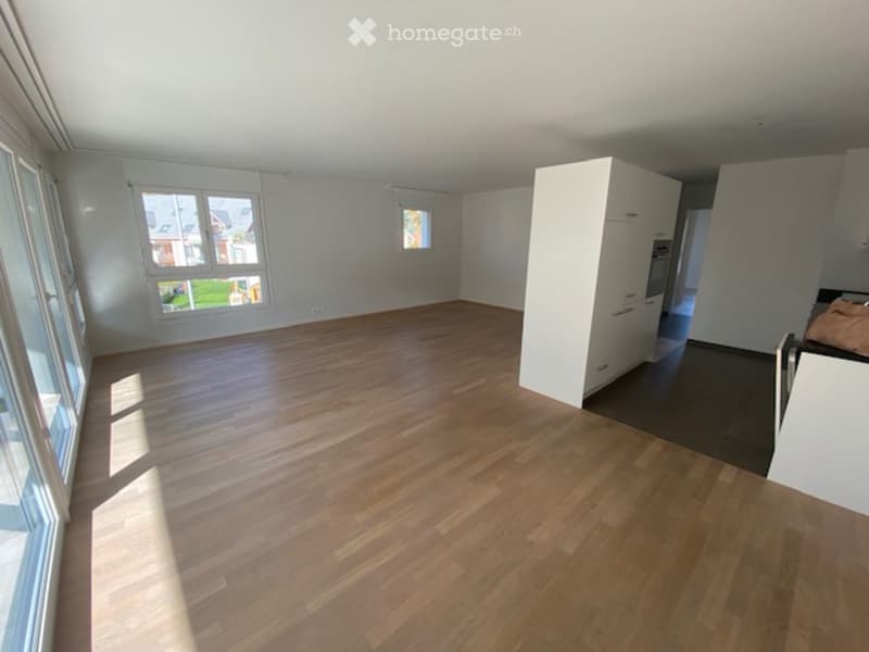 Moderne 4.5 Zimmer - Wohnung in Niederglatt (2)