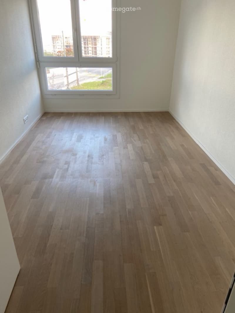 Moderne 4.5 Zimmer - Wohnung in Niederglatt (4)