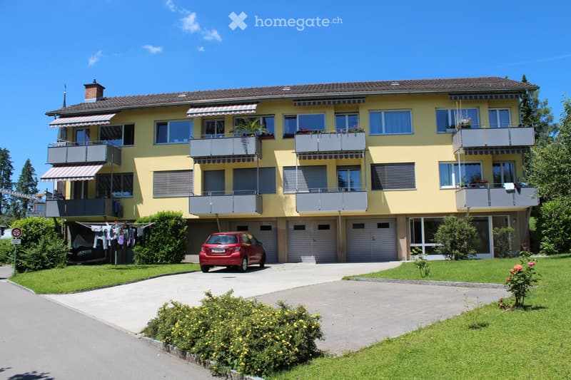 Wunderschöne 1-Zimmerwohnung mit grossem Balkon (1)