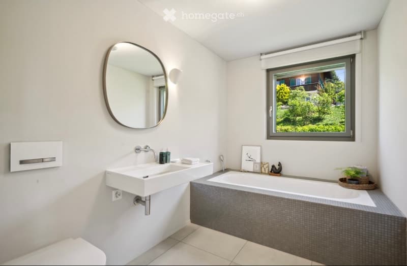 Hochwertige 3.5 Zi. Wohnung mit Garten,Terrasse,Garage,Klima (4)
