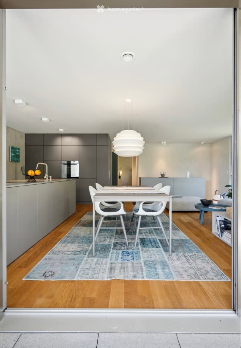 Hochwertige 3.5 Zi. Wohnung mit Garten,Terrasse,Garage,Klima (2)