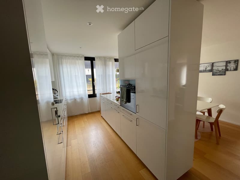 Voll möblierte 4,5-Zimmer-Wohnung zur Zwischenmiete (3)