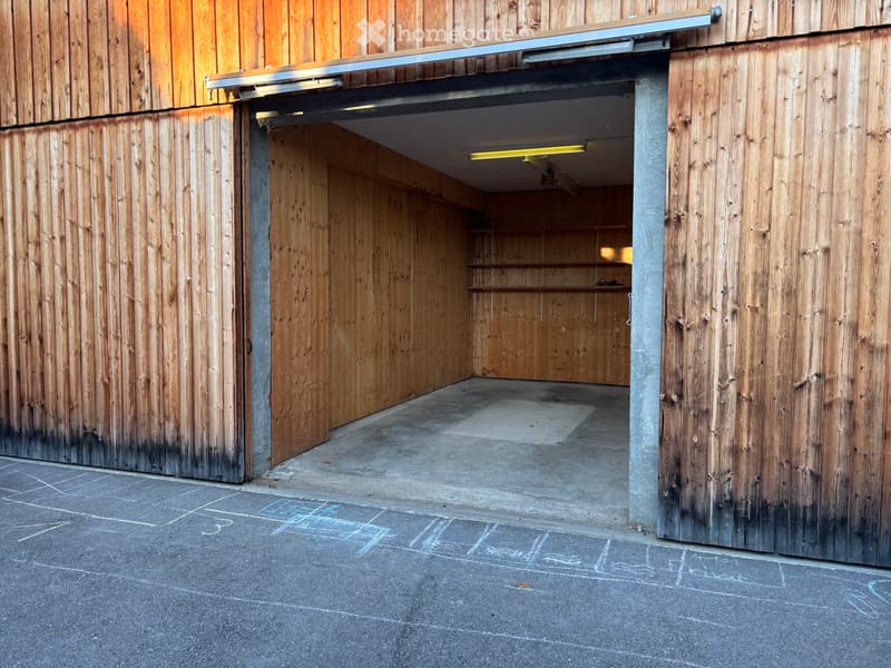 Garagenplatz (2)