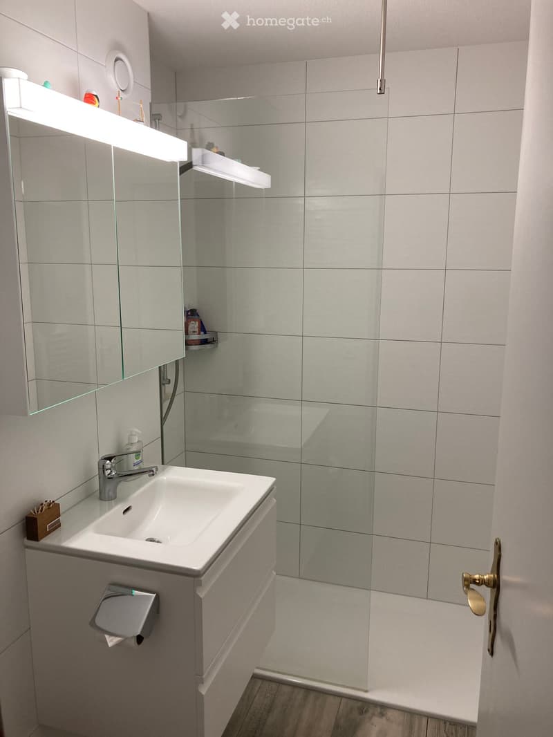 2,5 Zimmer Wohnung, per sofort, in der Nähe vom Spital (3)