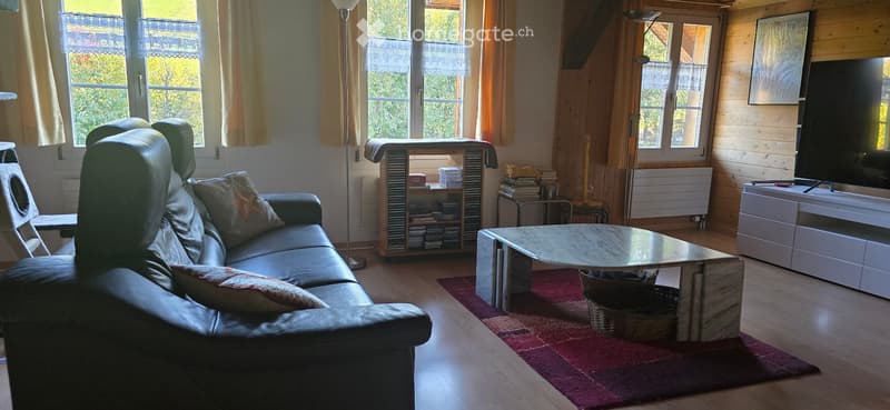 4.5 Zimmer Wohnung im 1.OG (2)