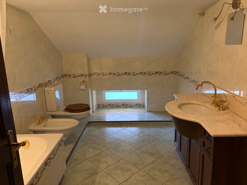 Luminosa mansarda uso ufficio/studio di ~80 m² Bellinzona (5)