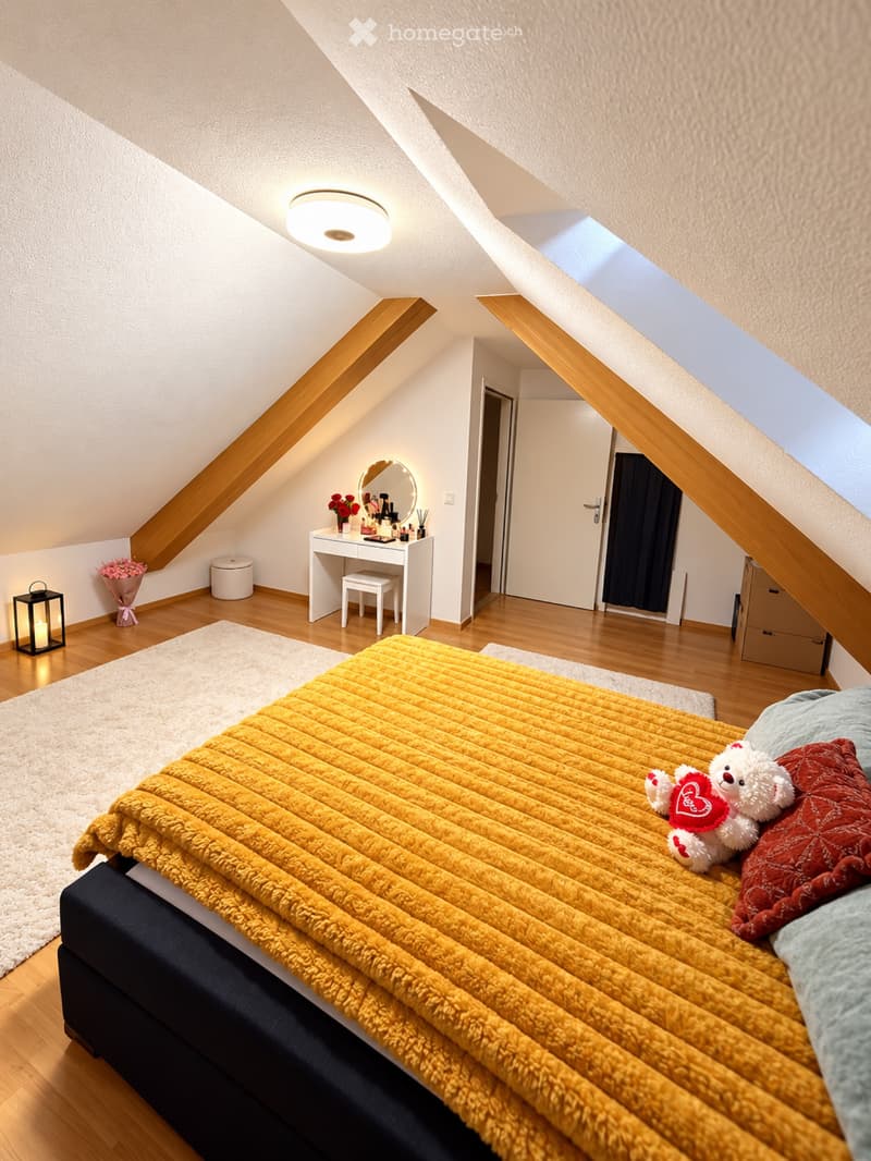 4.5-Zimmer-Dachwohnung über zwei Etagen in Hornussen (5)