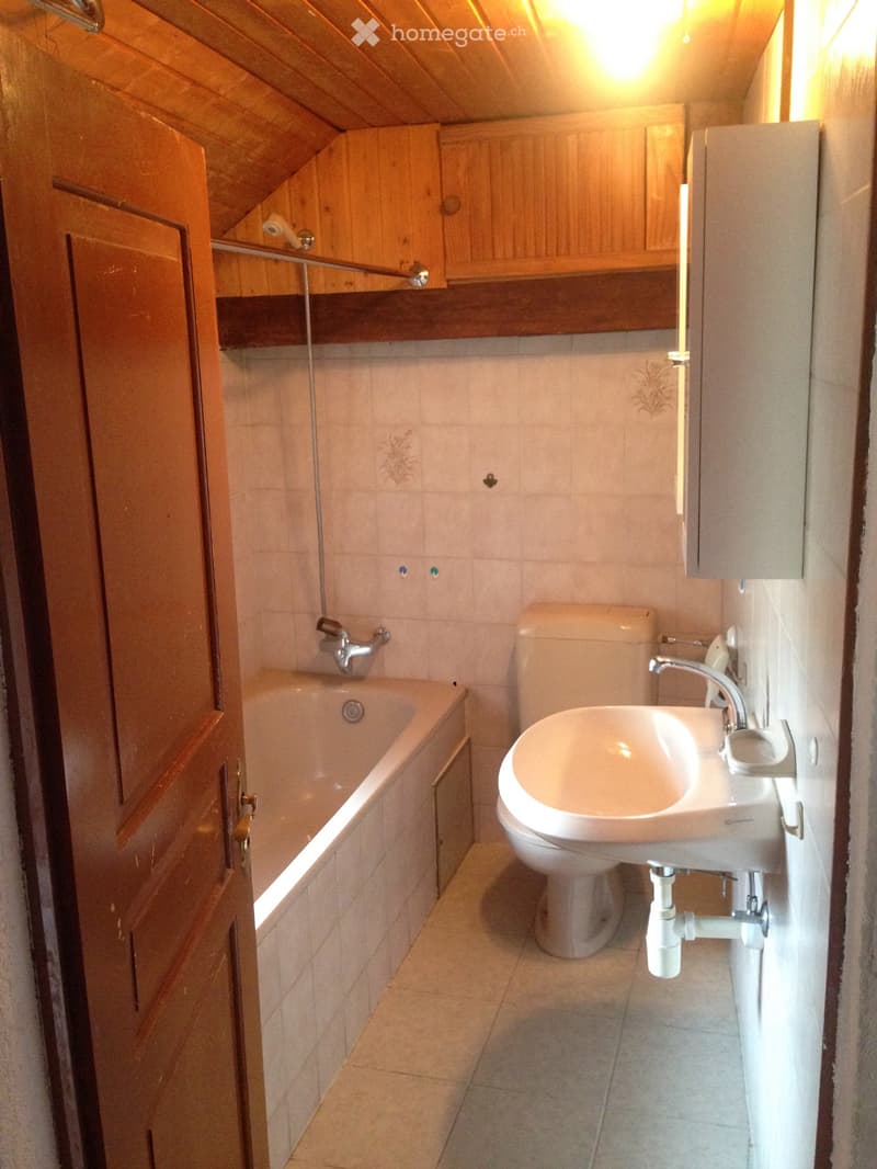 3-Zimmer-Maisonette-Wohnung im Altdorf Felsberg (3)
