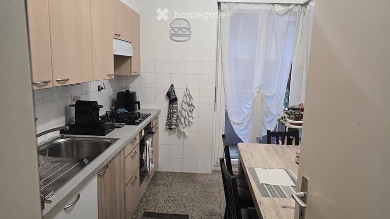 CAMERA IN AFFITTO A LUGANO CHF 700/mese (3)