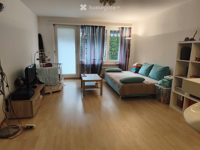 2.5 Zimmer Wohnung zu Vermieten (4)