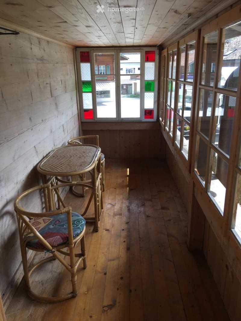 2 Zi. - Wohnung mit grosser Terrasse und Autoabstellplatz (3)