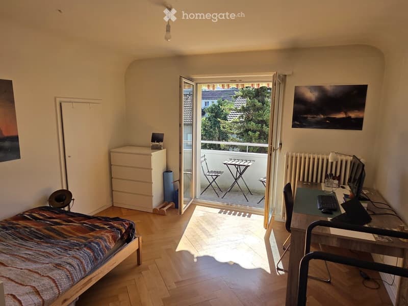 Charmante 2.5-Zimmer-Wohnung in Zürich Oerlikon (5)