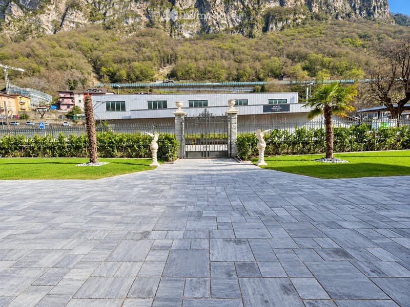 4.5 locali alto standing con giardino privato a Capolago (2)