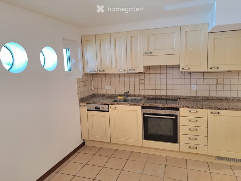 Appartamento 3,5 locali situato in zona tranquilla (3)