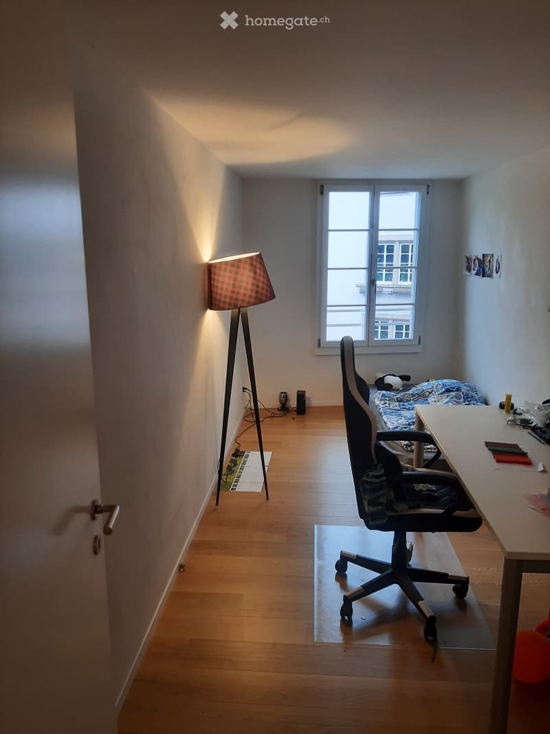 Suche Nachmieterln für schöne Altstadtwohnung (3)