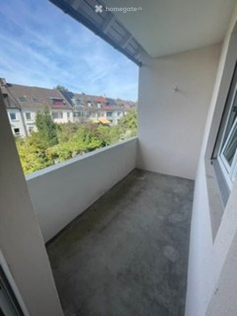 schöne helle 3.5 Zimmerwohnung (5)