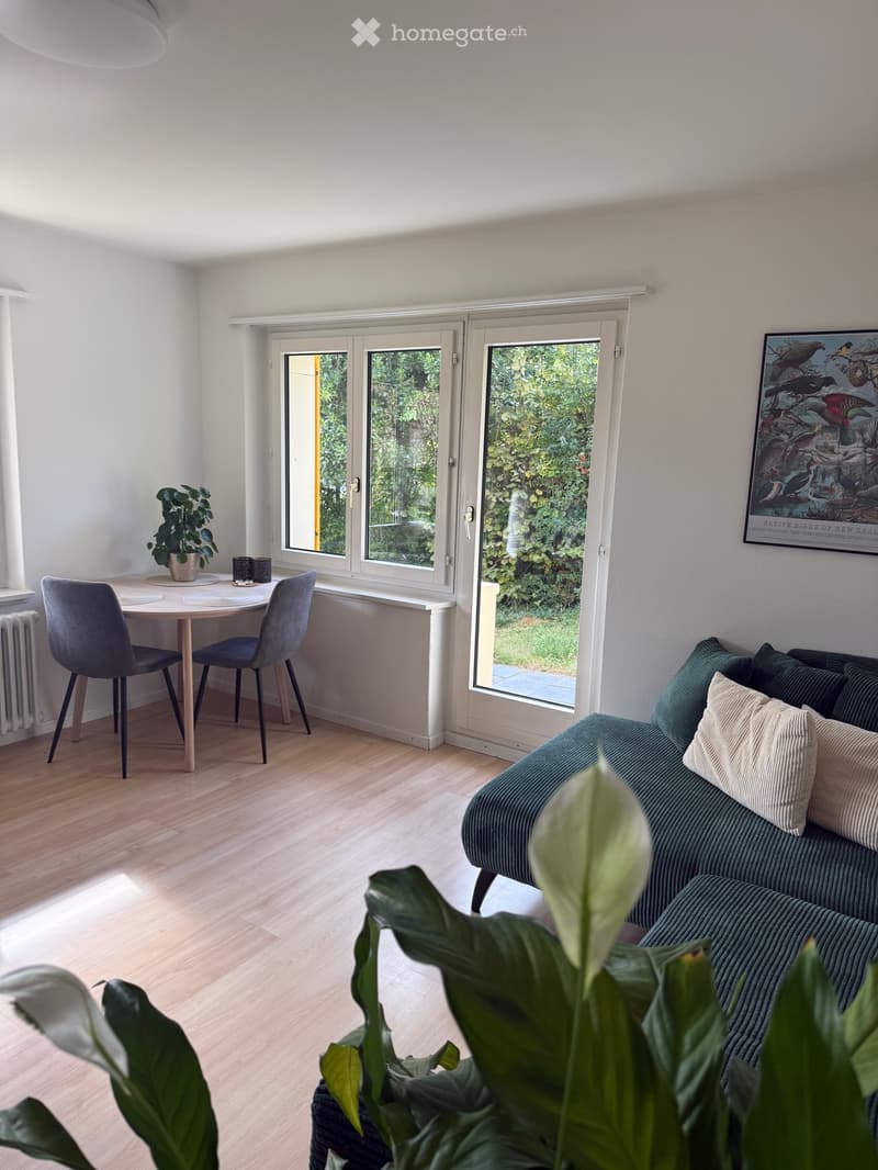 Möblierte 3.5-Zimmer-Wohnung mit Garten in Zumikon (1)