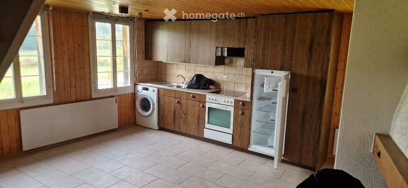 Charmante 2.5-Zimmer-Altbauwohnung in Kirchenstöckli (2)