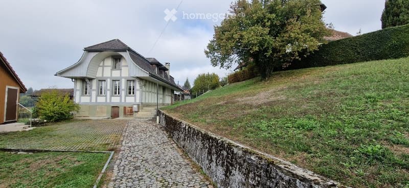 Charmante 2.5-Zimmer-Altbauwohnung in Kirchenstöckli (4)