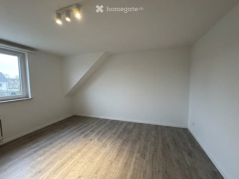 Gemütliche 2-Zimmer-Dachwohnung in Bottmingen per 01.12.2026 (4)